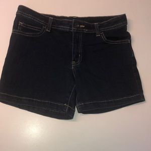 Big Girls Size 14, Faded Glory Denim Shorts.